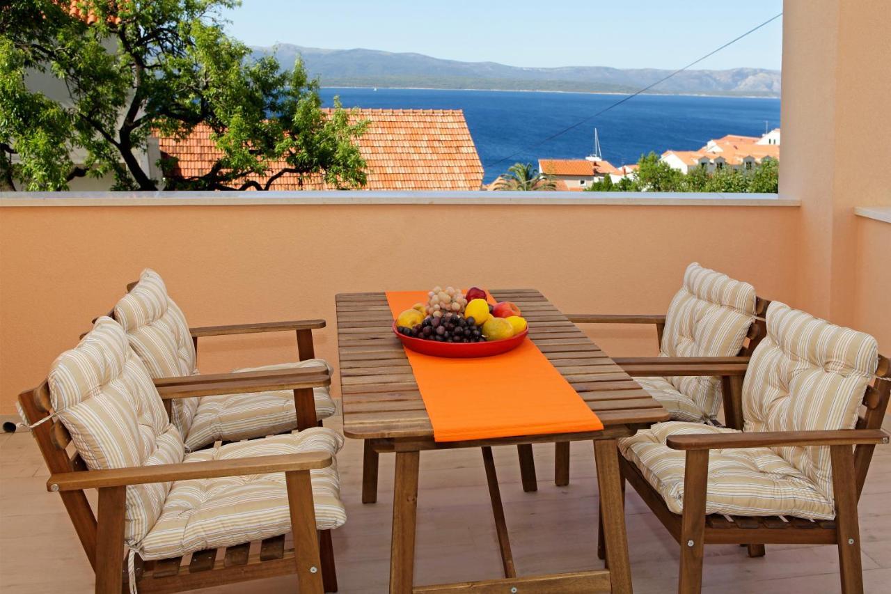 Iris Apartments Bol (Adults Only) מראה חיצוני תמונה