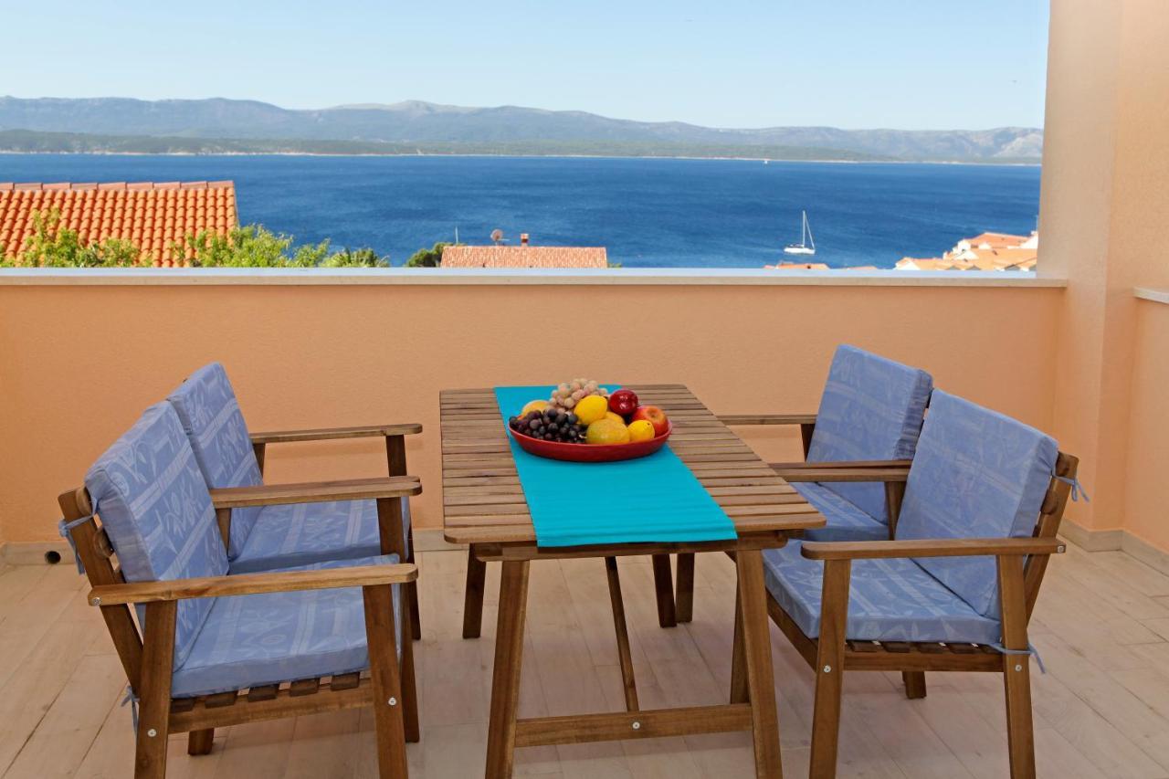 Iris Apartments Bol (Adults Only) מראה חיצוני תמונה