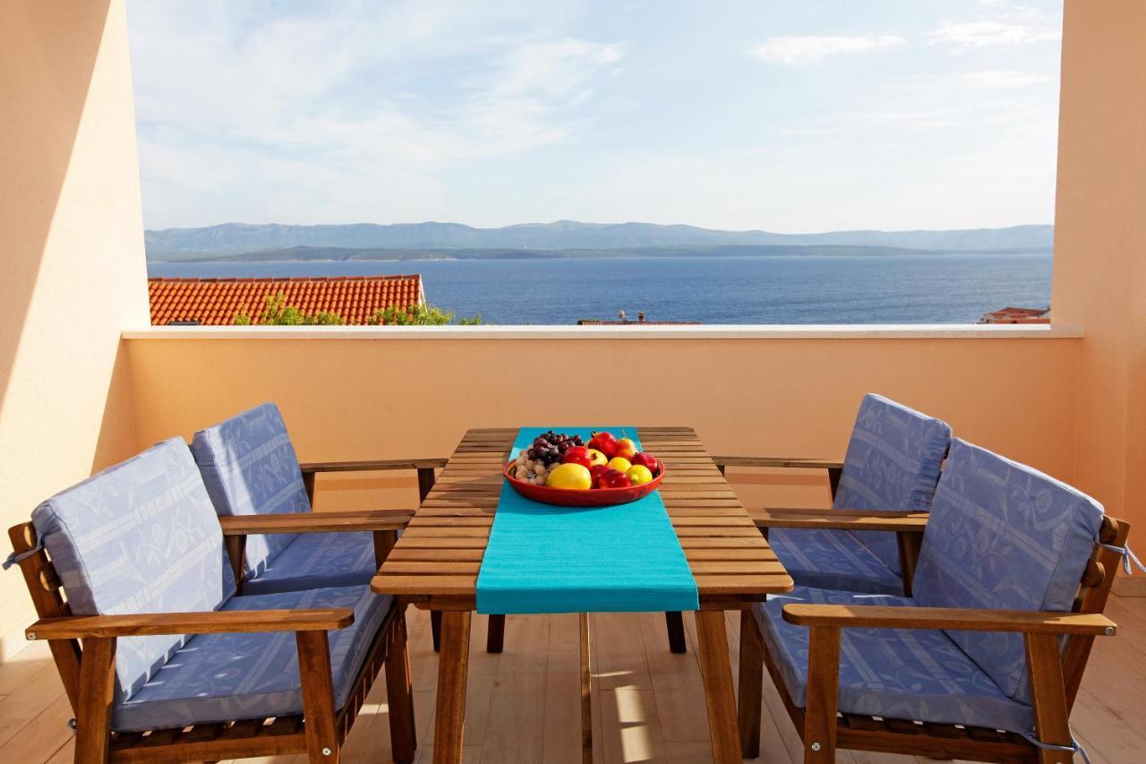 Iris Apartments Bol (Adults Only) מראה חיצוני תמונה