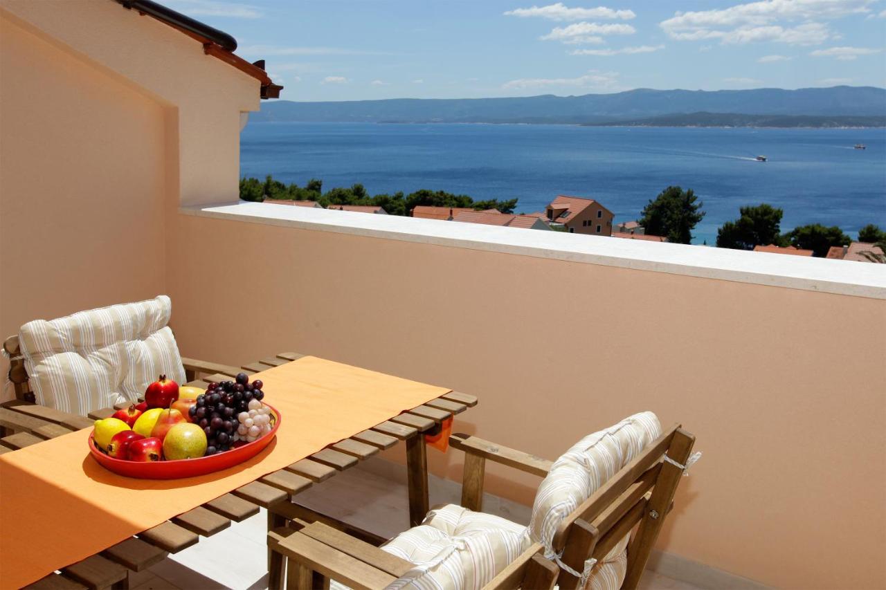Iris Apartments Bol (Adults Only) מראה חיצוני תמונה